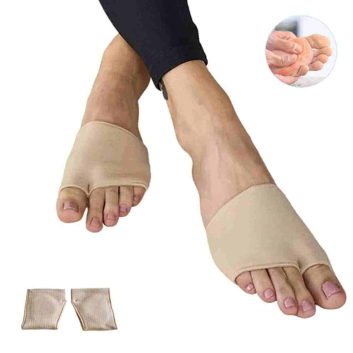 Forfodsindlæg til nedsunken forfod med flad gel forfodspelotte beskytter en øm trædepude og forfod. Køb 1 par bløde indlæg af stof med gel pelotte til nedsunken forfod str 35 til 45 hos Carerelief.dk.