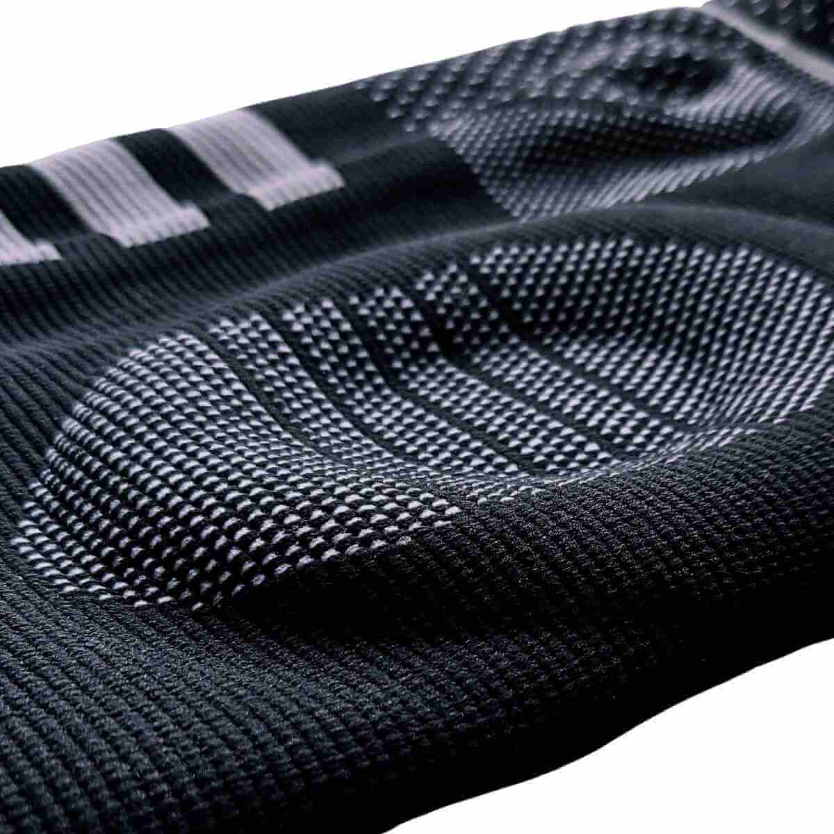 Knæbind med sideskinner og silikone patella støtte KN15 PRO fra Carerelief - Stabiliserende knæbind til slidgigt, menisk og løberknæ